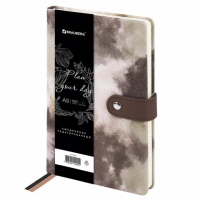 Ежедневник недатированный А5 138х213 мм BRAUBERG 'Nebula', под кожу, застежка, 160 л., коричневый, 1