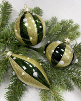 Шар ChristmasDeLux с бусинами зелено-золотой, 8см